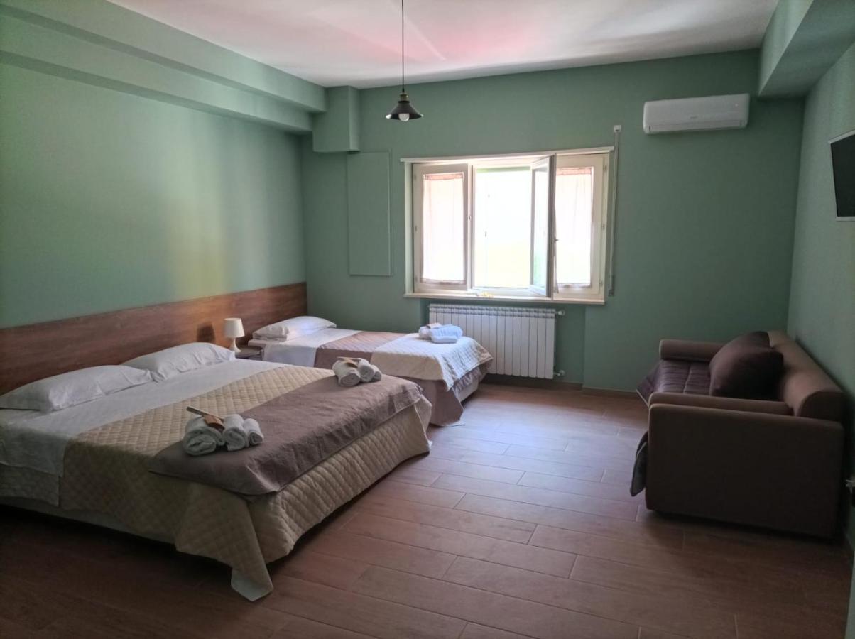 Incastro B&B In Кротоне Экстерьер фото